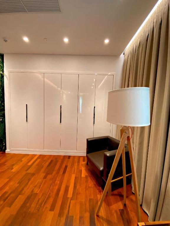 Crown Boutique Hotel Durrës Exteriör bild